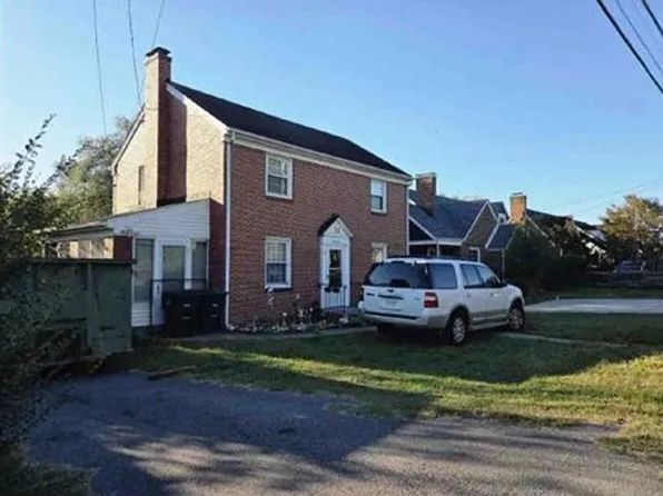 2607 10th St NW, Roanoke, VA 24012