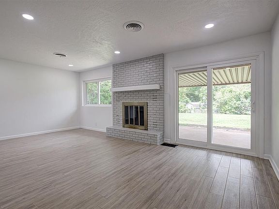 4th image of 719 Normandie Dr