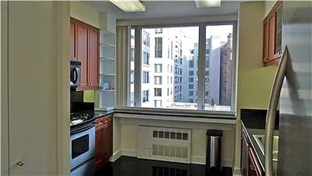 Rented by R New York