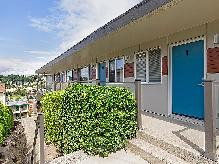 Back Nine Apartments - Located on the west slope of Queen Anne — Photo 7