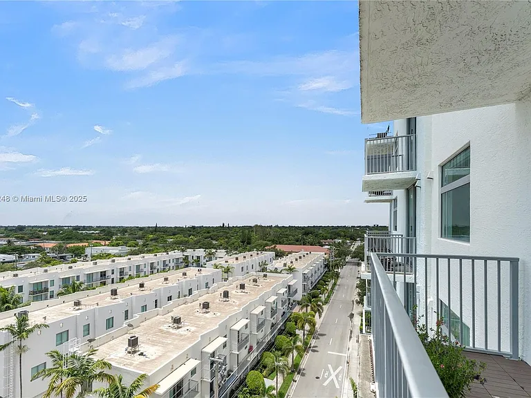 140 S Dixie Hwy #735 — Photo 25