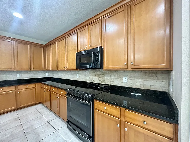 12070 Wynnfield Lakes Cir — Photo 9