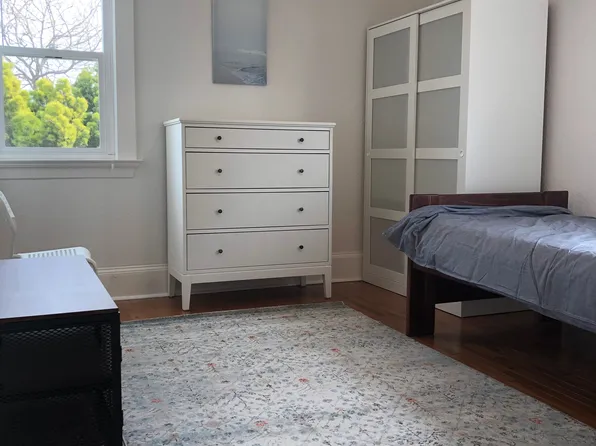 6037 Market St #A, Emeryville, CA 94608