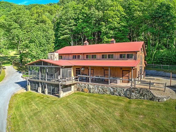3rd image of 210 Chandler Cove Rd