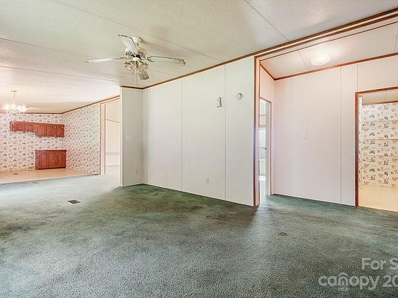 4th image of 7041 Old West Ln