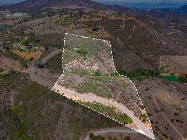 Twin Oaks Valley Rd, San Marcos, CA 92078
