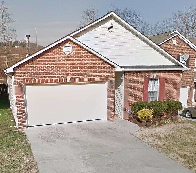 1st image of 515 Fairbanks Way
