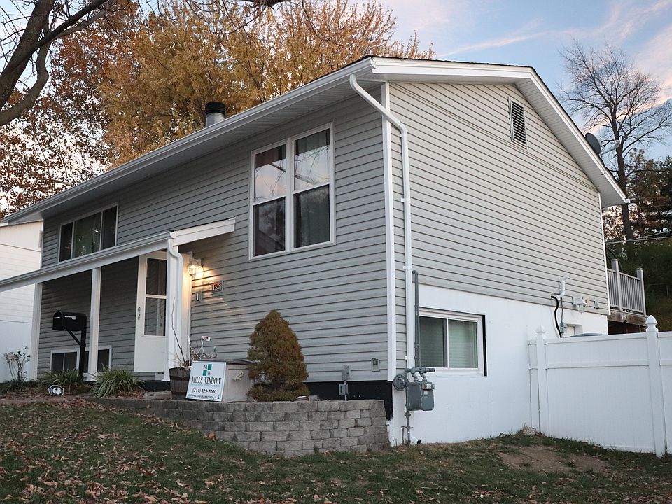 1st image of 1556 Ville Martha Ln