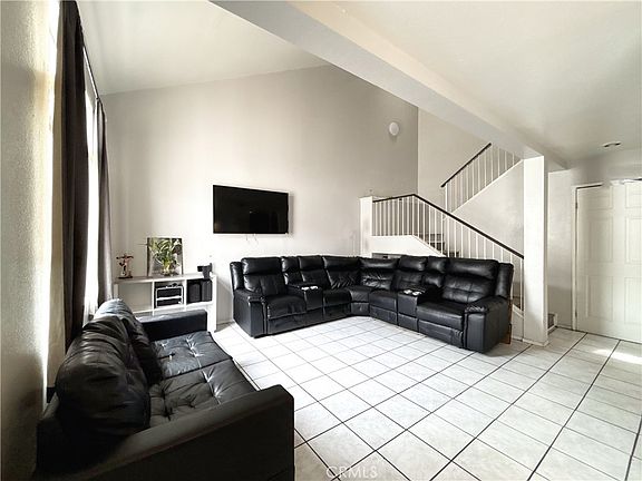 3rd image of 820 W Compton Blvd Unit 16
