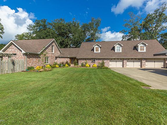 2nd image of 1082 Grey Oaks Dr