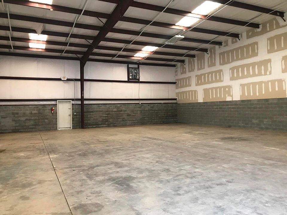 1st image of 8923 Transport Ln