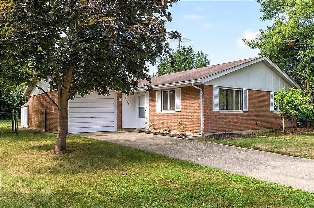 8135 Philadelphia Dr photo 1