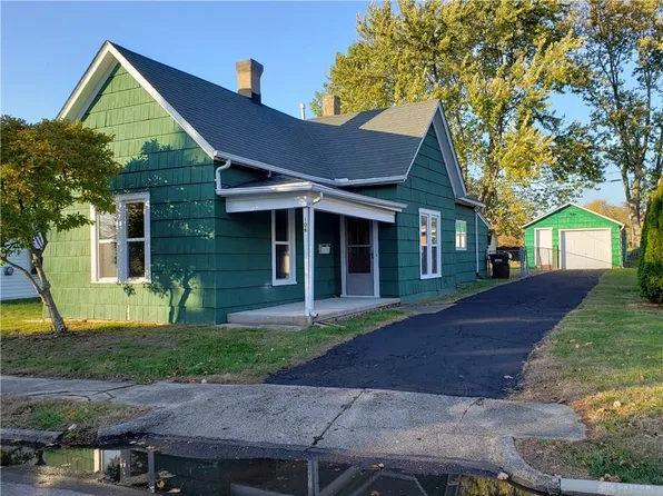 106 Thornhill Ave, Xenia, OH 45385