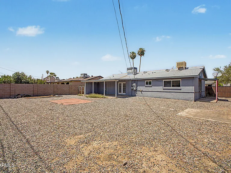 6713 E Latham St — Photo 23