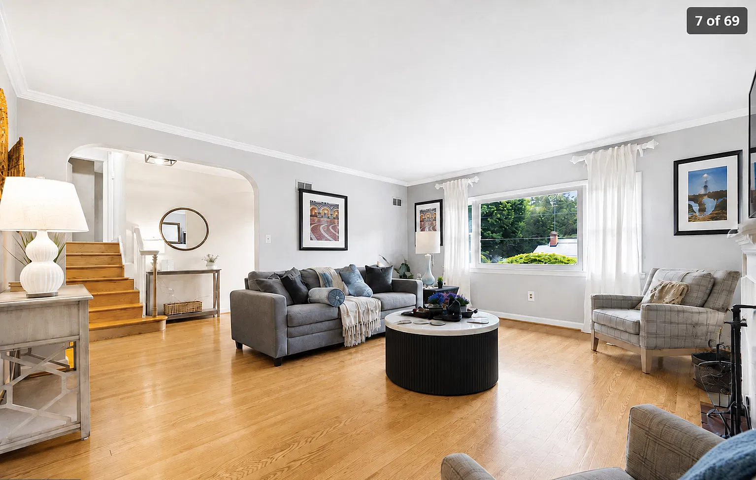 4 bed, 2424 sqft, $6,200 — Photo 3