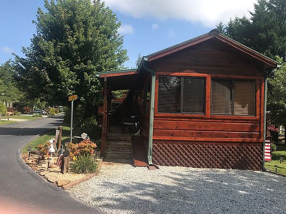 4th image of 231 River Vista Dr