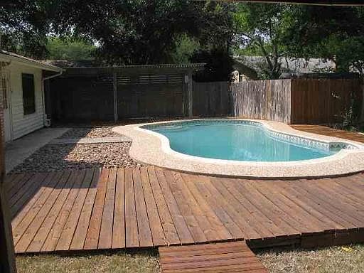 3rd image of 5211 LA BARRANCA DR