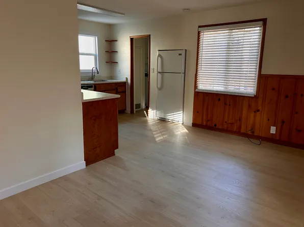 933 Brockway Ave, South Lake Tahoe, CA 96150