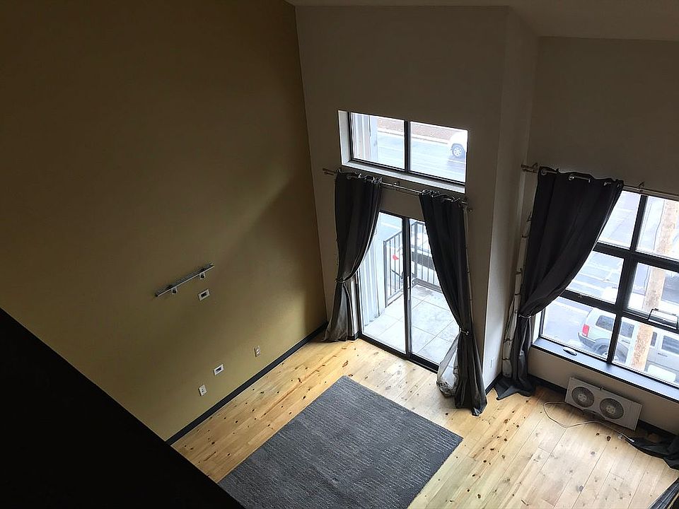 1st image of 3195 Blake St APT 305