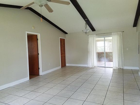 Living Rm-Dining Rm Combo