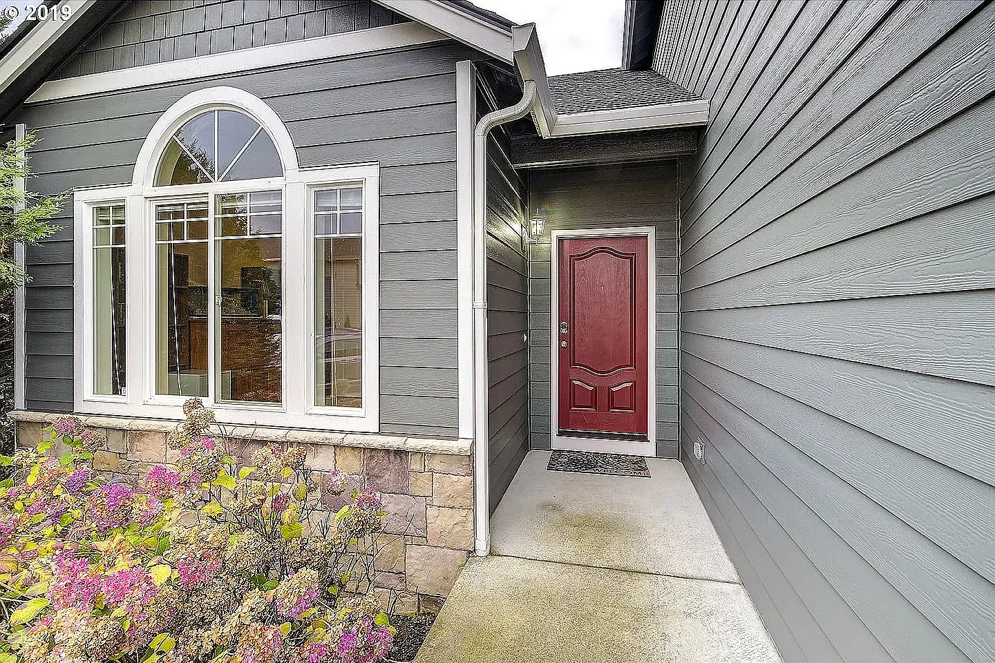 4 bed, 2.5 bath, 2355 sqft, $3,195 — Photo 1