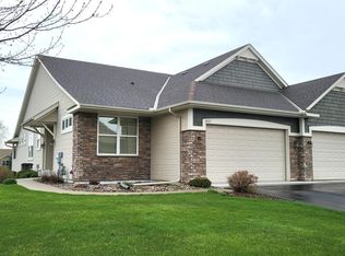 10727 Kingsfield Ln, Woodbury, MN 55129