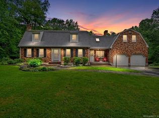 49 Loomis Rd, Colchester, CT 06415