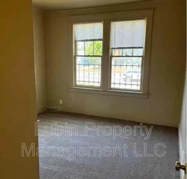 2077 Vollintine Ave — Photo 3