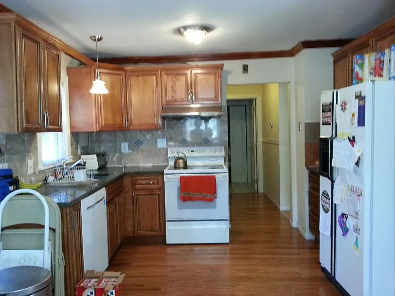 8 Denns Pl — Photo 34