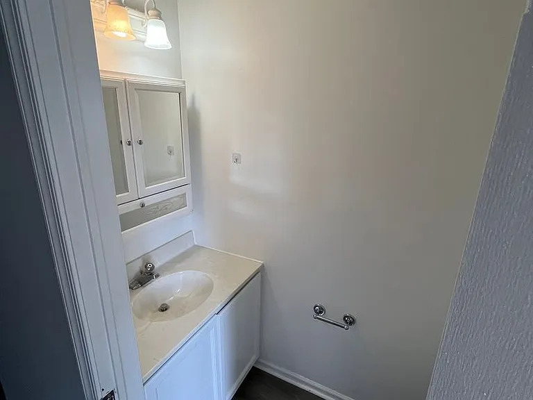 172 Windham Ct — Photo 27
