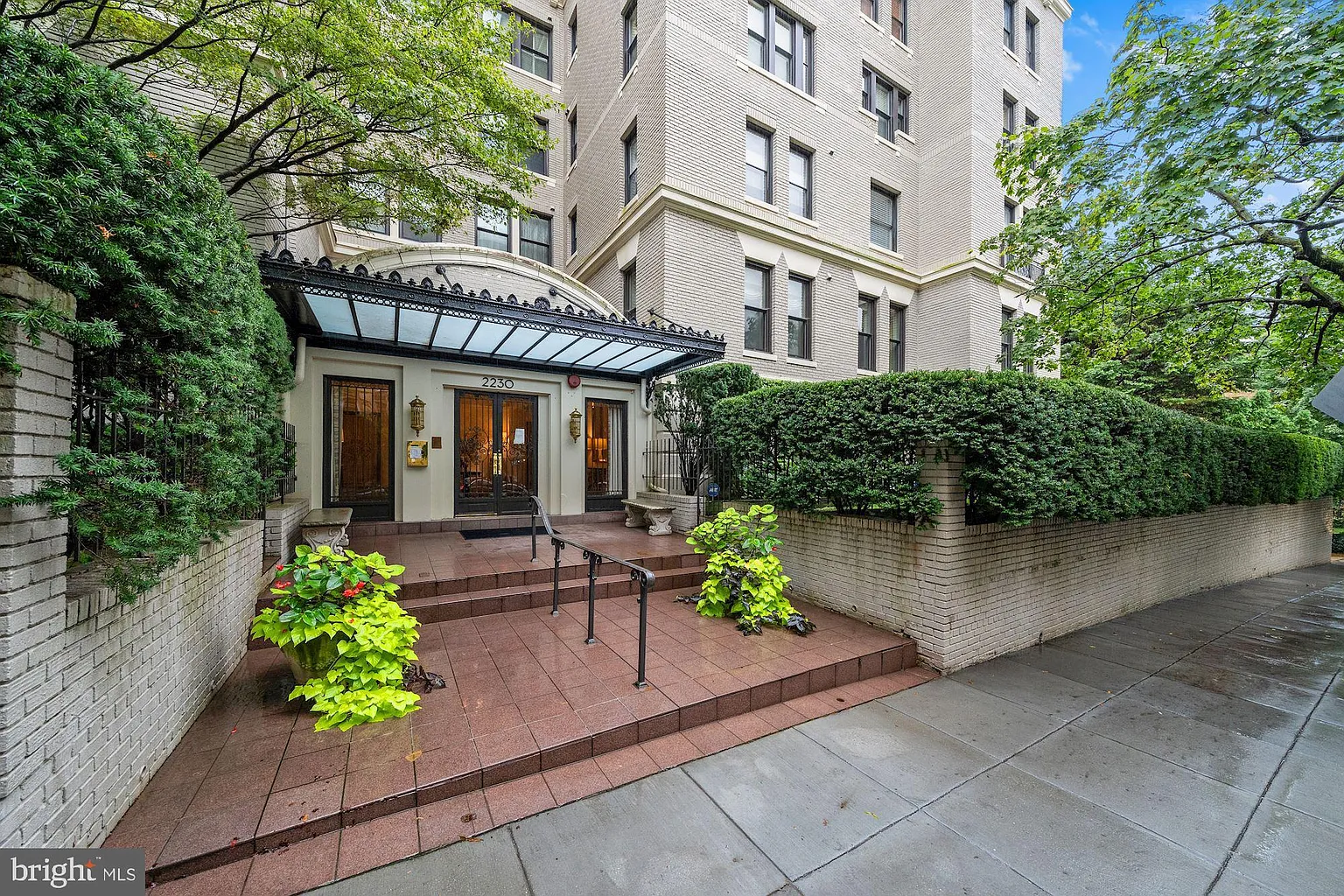 2230 California St NW #2B photo 1
