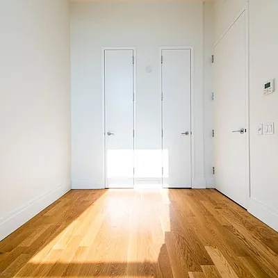 Rented by Nooklyn NYC LLC | media 44