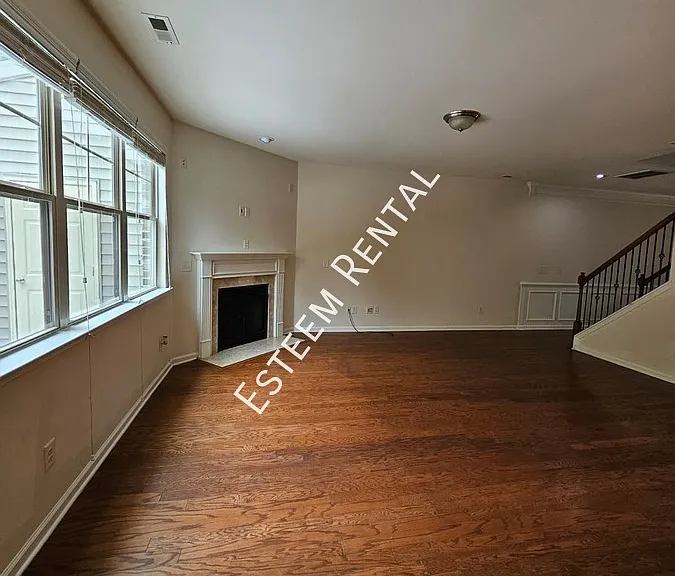 409 Manchester Park Ln #1 — Photo 8
