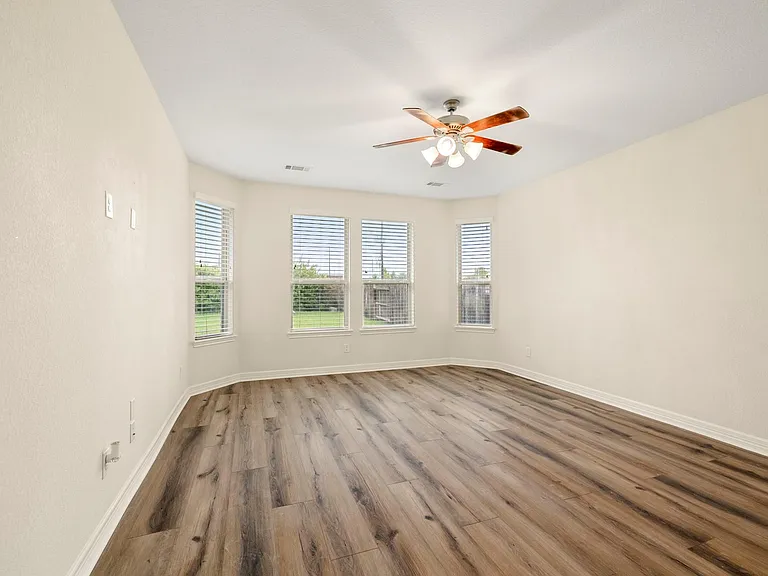 9439 Peralta Creek Ct — Photo 16