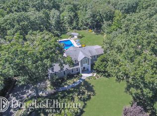 25 Wayne Ct, Northport, NY 11768