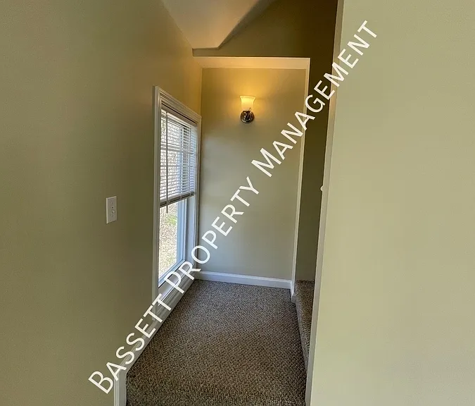 40 Chestnut St #2 — Photo 11