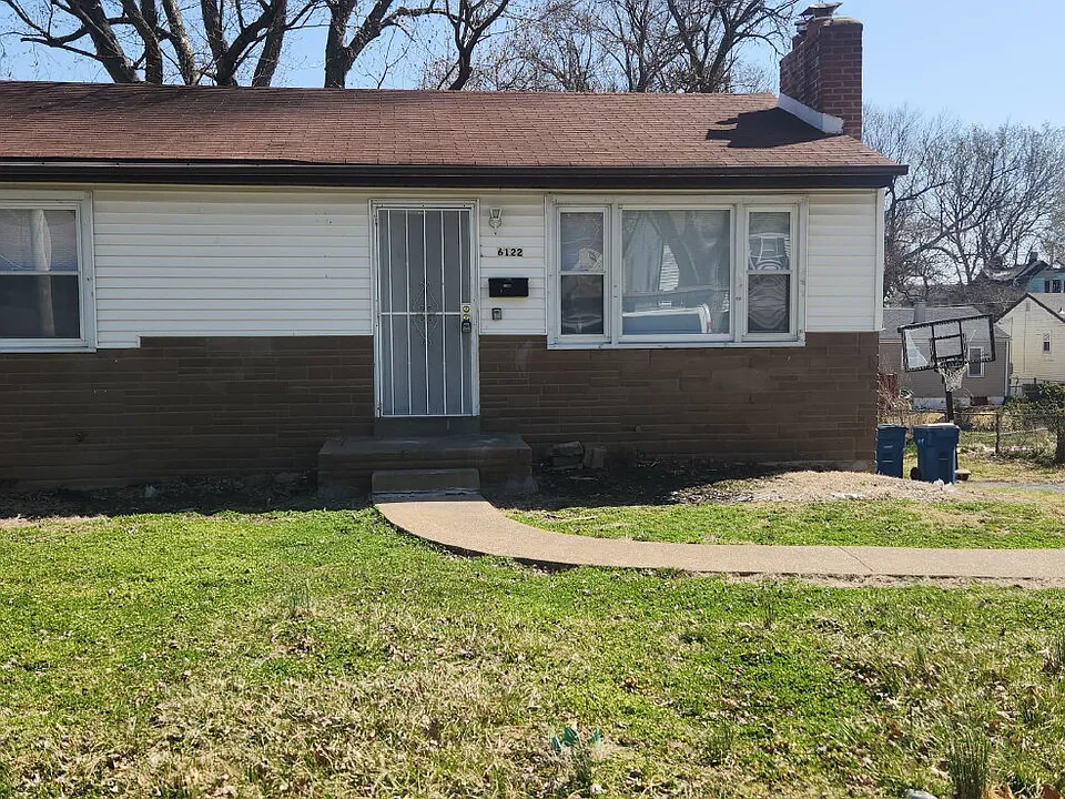 6122 Jackson Ave