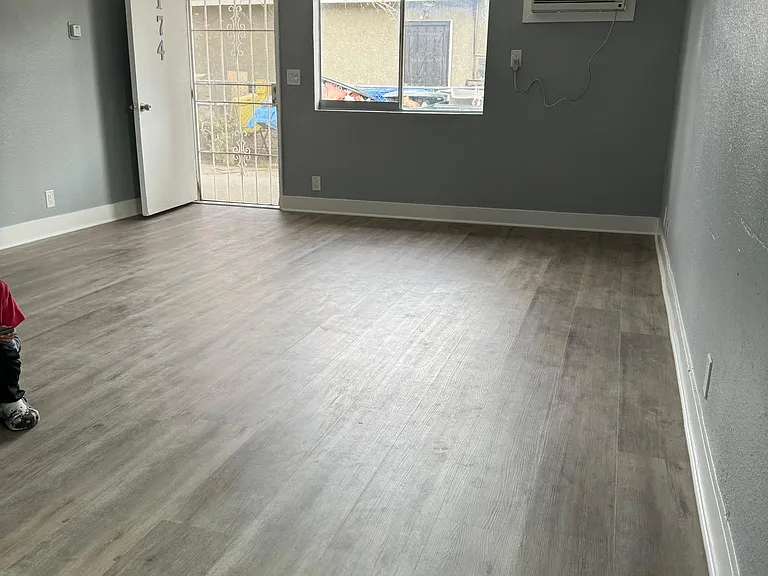 174 E 1st St #174 — Photo 20