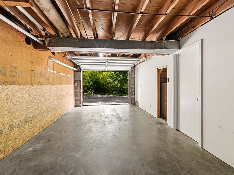 7164 Holland Ln — Photo 29