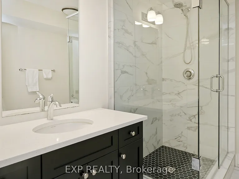 142 Sycamore St — Photo 45