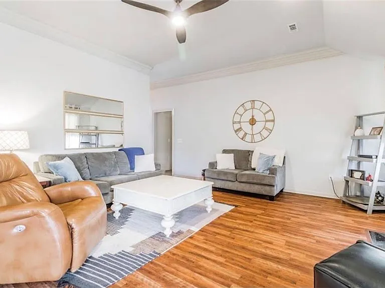2949 N Bluegrass Pl — Photo 4