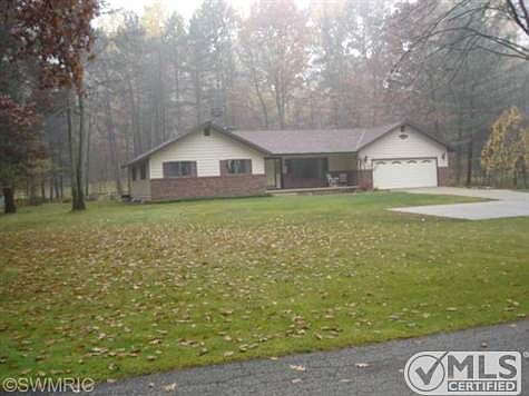1st image of 19415 Golfview Dr