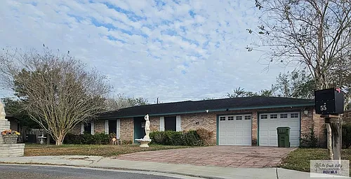 45 Westchester Cir Photo 1