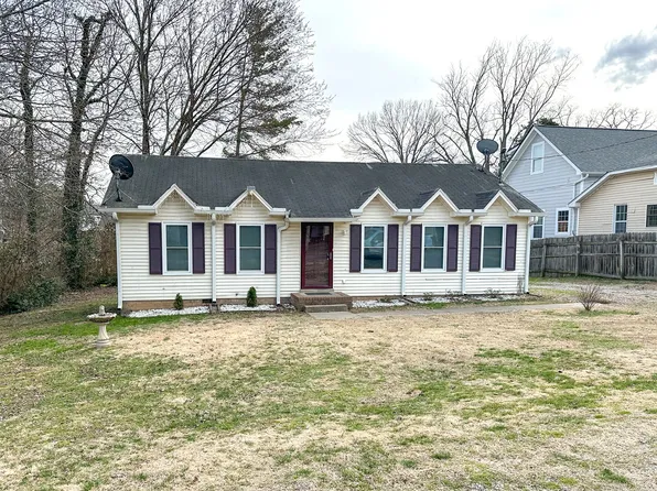 810 Summer Hill Ln, La Vergne, TN 37086