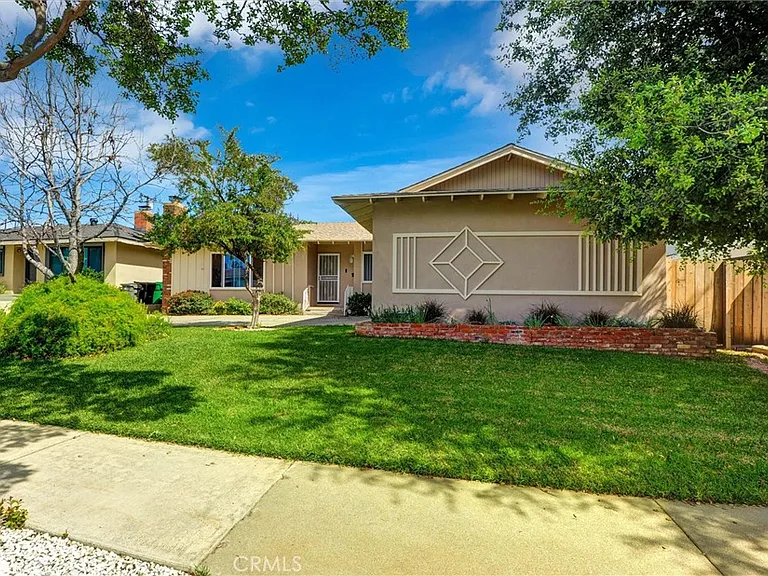 722 Belleview Ave — Photo 2