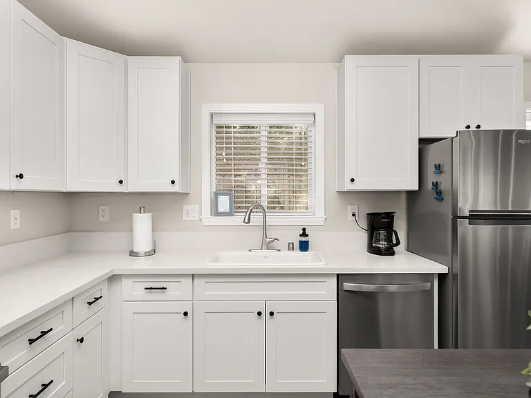 265 E 6th Ave #1 — Photo 3