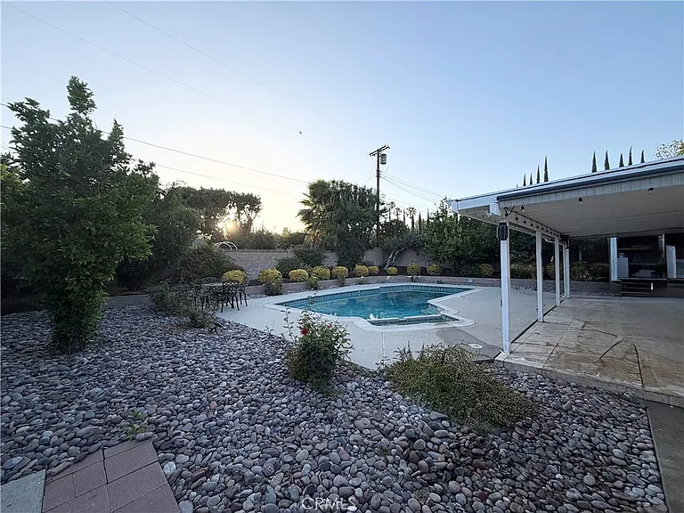 8303 Natalie Ln — Photo 21