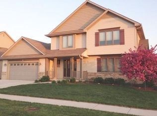 15425 67th St, Kenosha, WI 53142