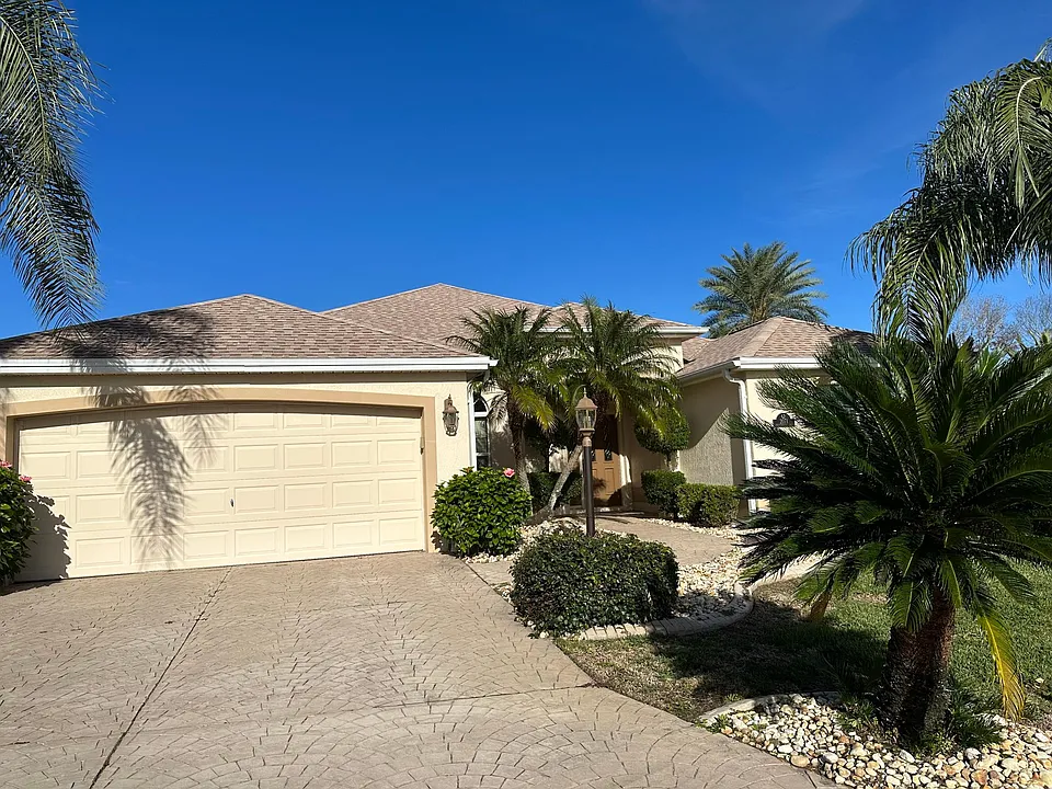 2071 Westchester Way