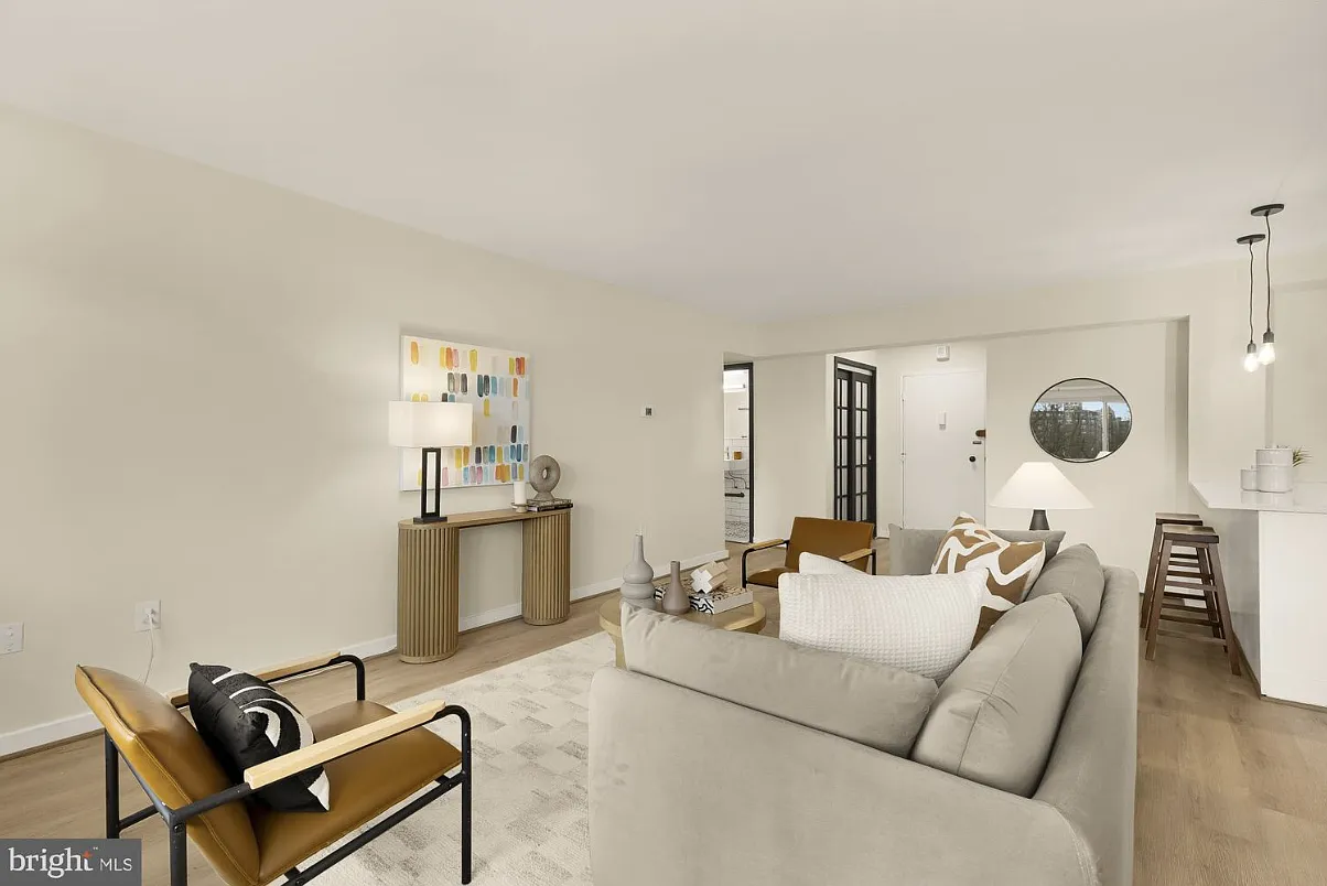 1 bed, 900 sqft, $2,650 — Photo 3